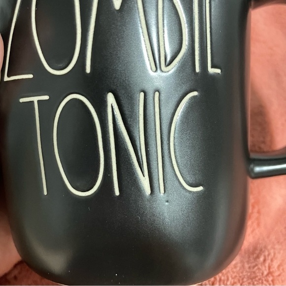Rae Dunn Halloween Mug Zombie Tonic - Black with green interior - Picture 5 of 5